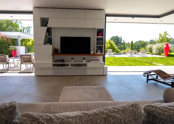 Villa Contemporaine Classee 5 Etoiles Avec Piscine