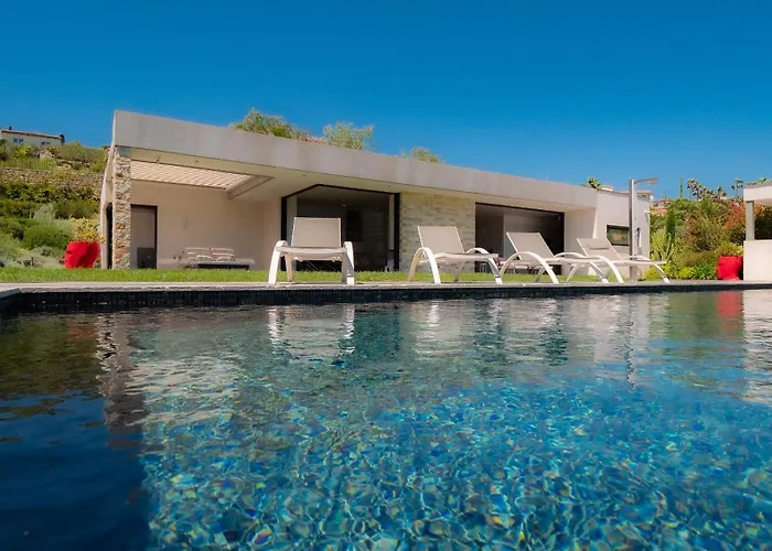 Contemporaine Classee 5 Etoiles Avec Piscine Villa *