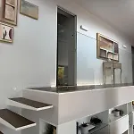Contemporaine Classee 5 Etoiles Avec Piscine