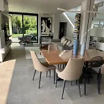 Contemporaine Classee 5 Etoiles Avec Piscine Villa *