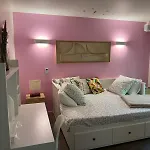 Contemporaine Classee 5 Etoiles Avec Piscine *